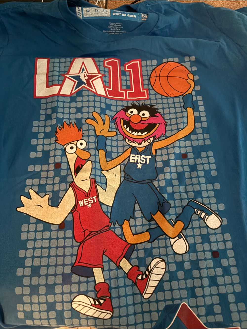 LA 11 east coast vs west coast Muppet Basketball Tee - Blue